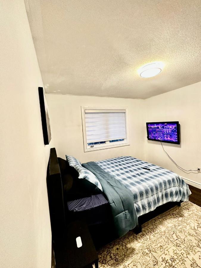 Deluxe Double Room Ii- Hazel Stays Mississauga Extérieur photo
