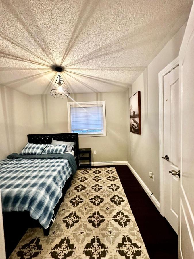 Deluxe Double Room Ii- Hazel Stays Mississauga Extérieur photo